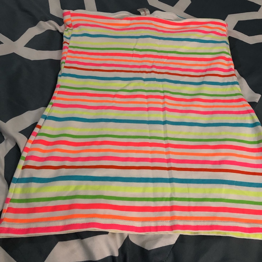 No boundaries tube top 💛